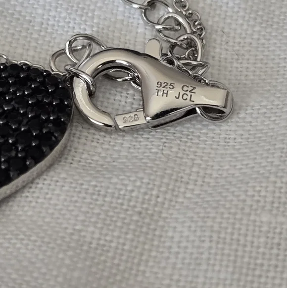 Elegant 925 Sterling Black Heart Pendant Necklace - Picture 7 of 14